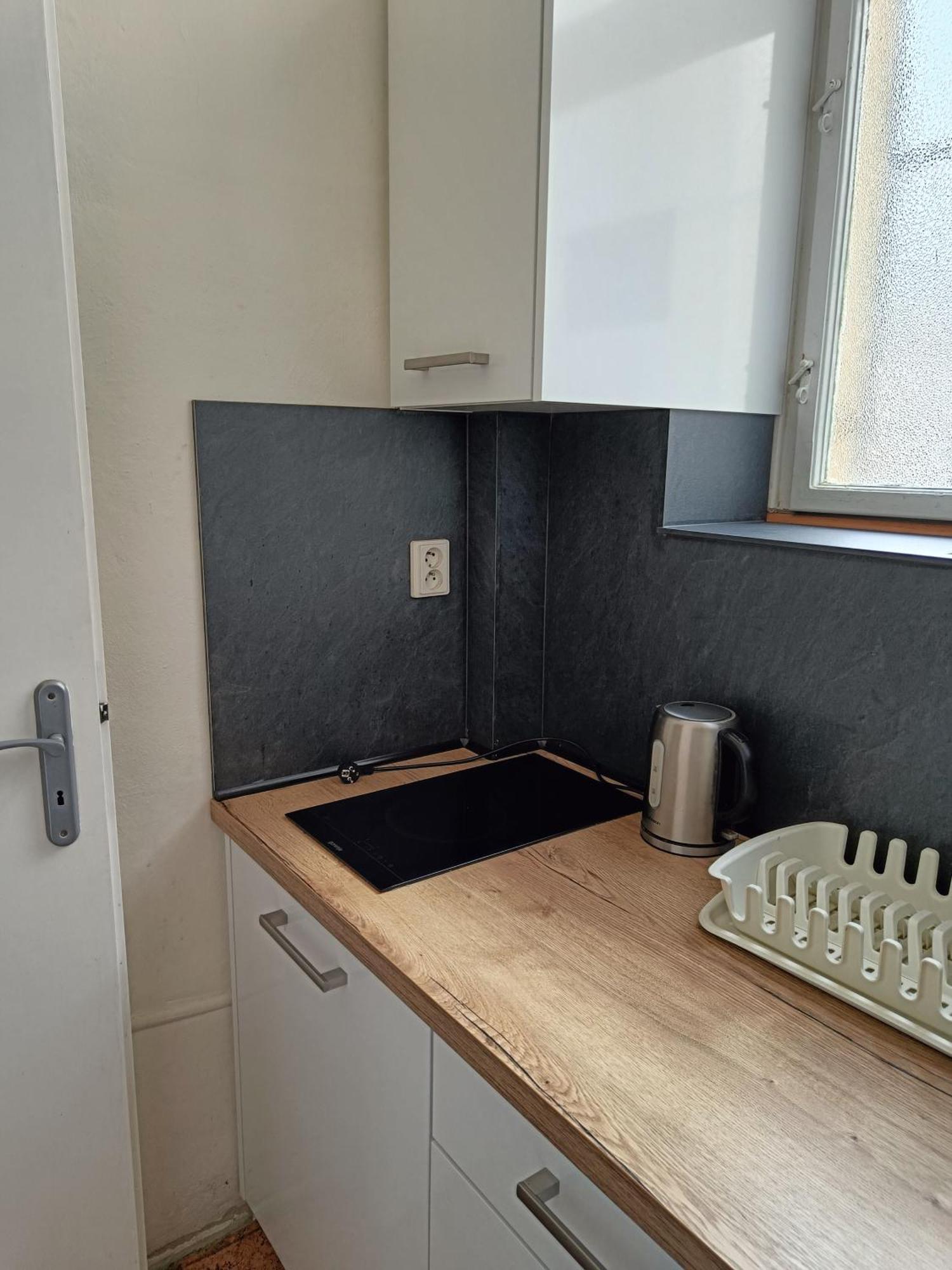 A Plus Hostel - Centrum Прага Екстериор снимка