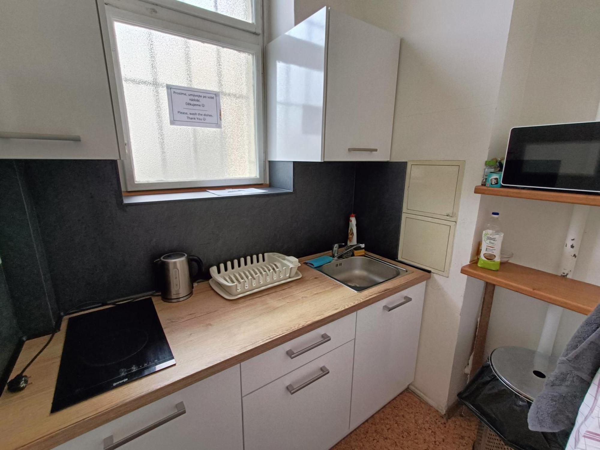 A Plus Hostel - Centrum Прага Екстериор снимка