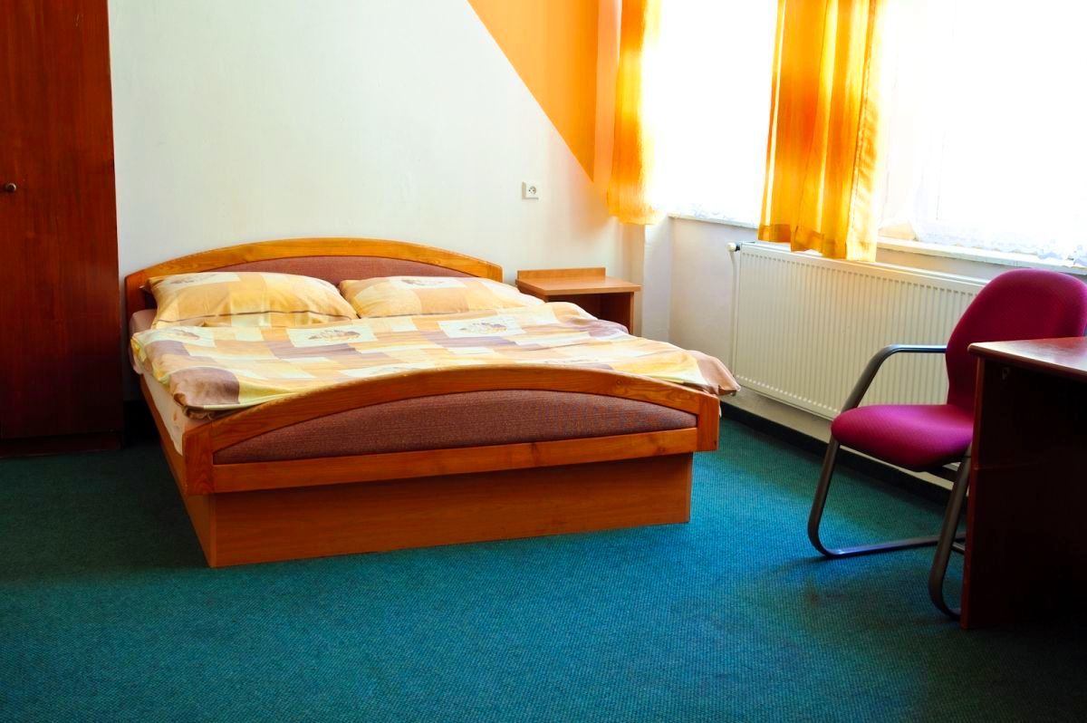 A Plus Hostel - Centrum Прага Екстериор снимка